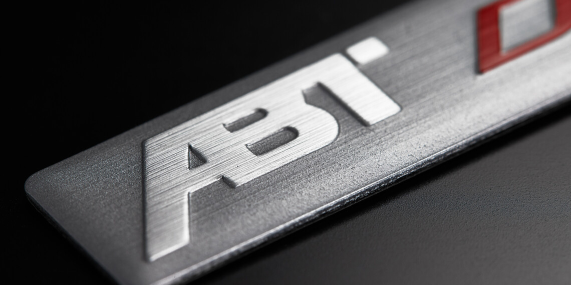 Logo aus  geprägtem Aluminium 3D  für ABT