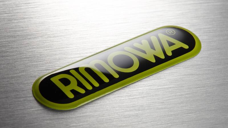 3D Etikett als Logo für Rimowa - ROYALPLAST® 
